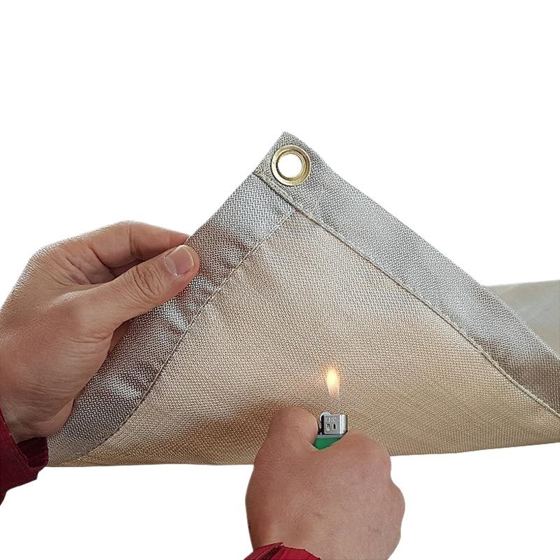 Tappetino ignifugo per campegg - Outdoor Camping Fire recensione e prezzo