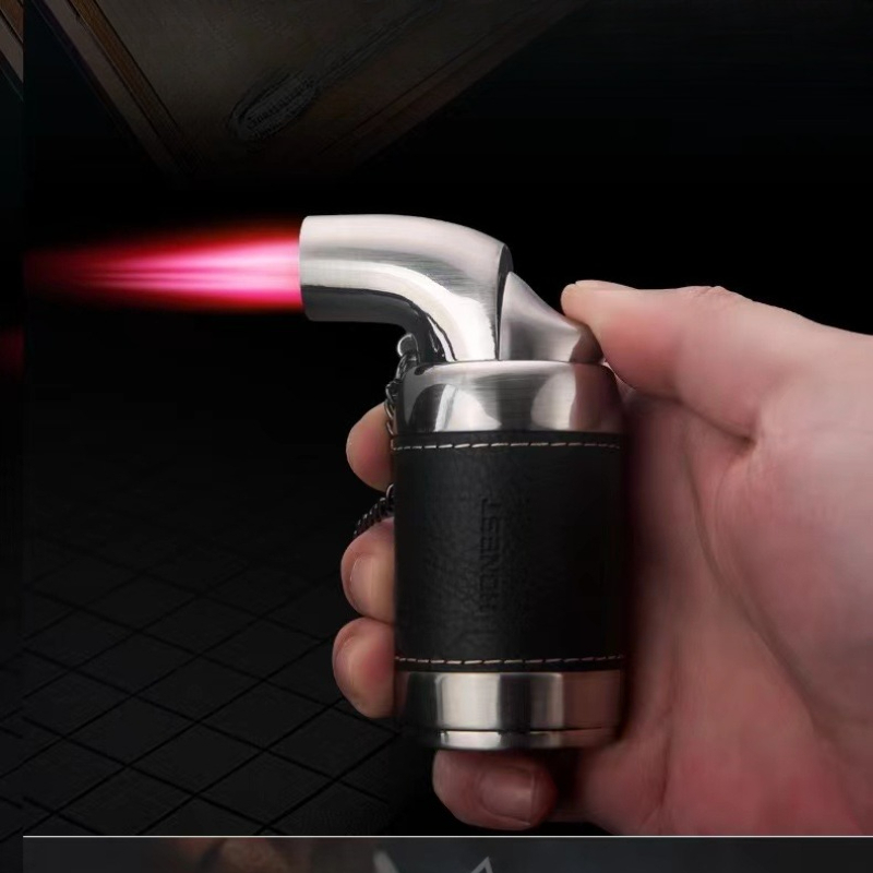 Accendino a Quattro Fiamme Ori - Outdoor Windproof Lighter recensione e prezzo